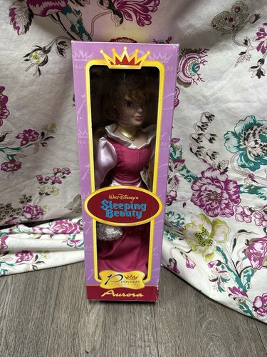 Walt disney sleeping beauty - sleeping,