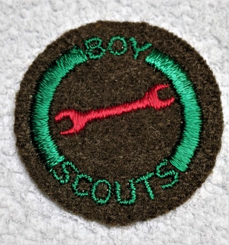 Red wrench boy - boy, auto