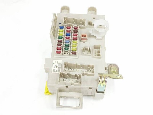 8273060080 2452990 fuse box