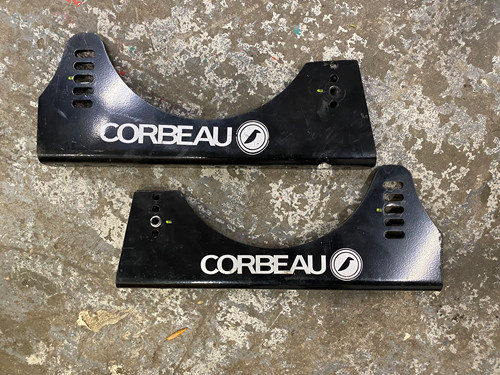 Corbeau black aluminium seat - aluminium,