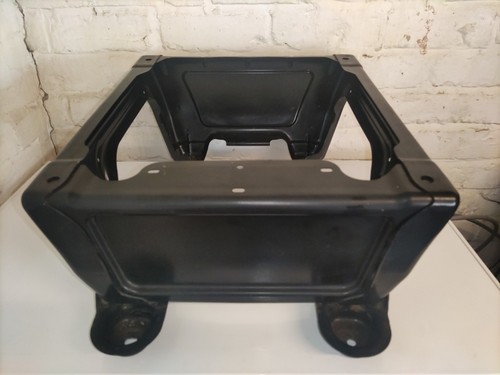 Single passenger seat base - single,