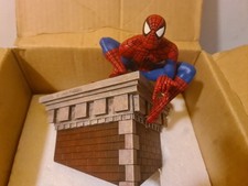 SPIDERMAN BUILDING STATUE