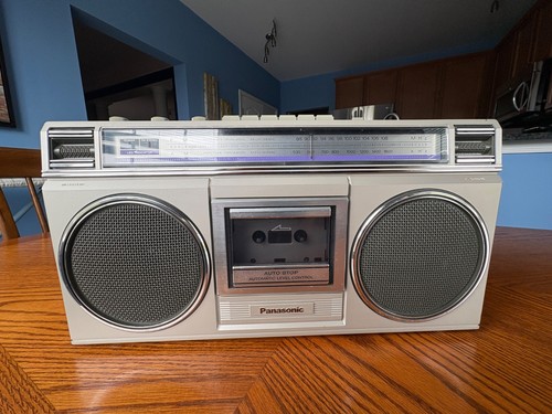 Panasonic 4950 radio - panasonic,