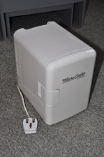 Micromark MM9868 Mini Portable Fridge / Drinks Cooler - Fully Working