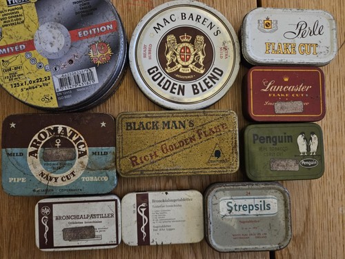 Empty pipe tobacco tin - , cans