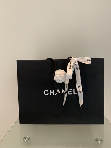 Chanel black logo gift - chanel,
