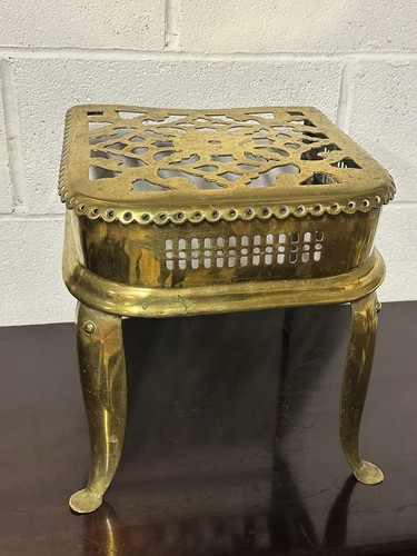 Lovely victorian brass footman - lovely,