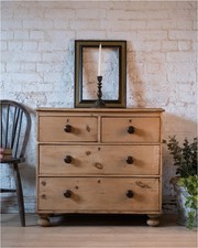Victorian Chest Of 4 Drawers On Raised Turned Legs (866)