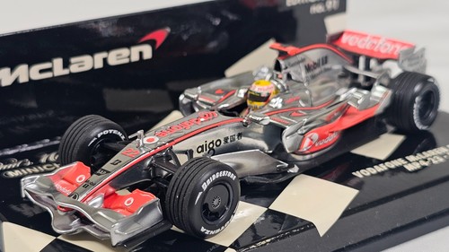 Minichamps mclaren mp4 23 - 1:43,