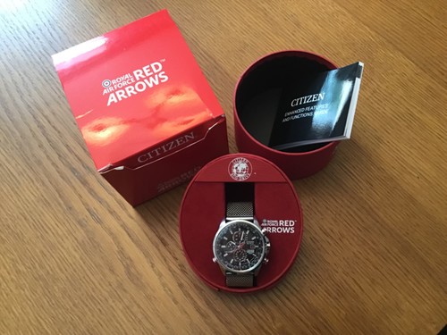 Citizen men red - citizen, arrows