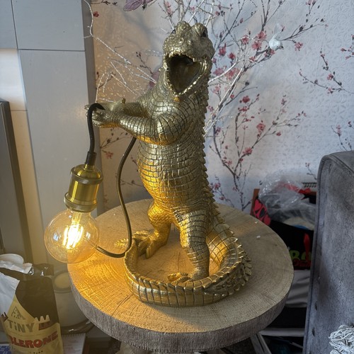 Crocodile table lamp gold - table,