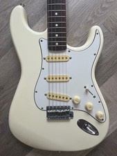 1980’s Squier Stratocaster Made In Japan Vintage White E6 Prefix Rosewood Fender