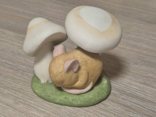 1984 woodland surprises - woodland, mouse