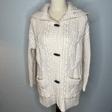 American Eagle Fisherman Cardigan Women’s XS S Cream Wool Wood Button Cable Knit