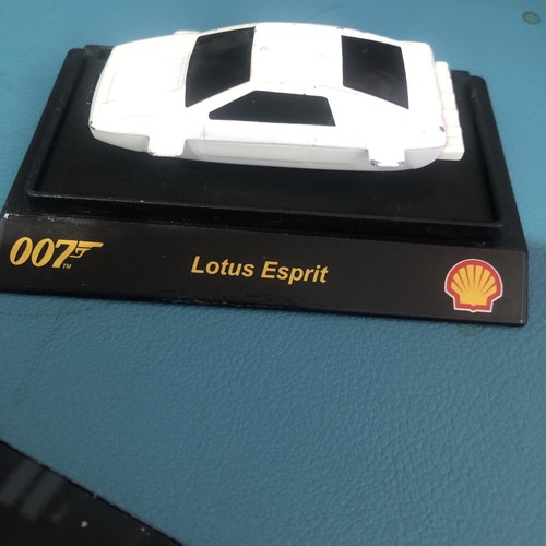 James bond 007 lotus esprit - james,