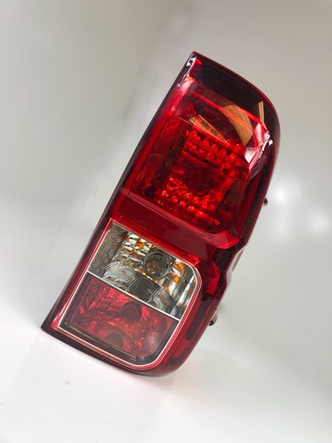 Toyota hilux right rear - hilux,