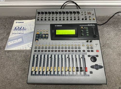 Yamaha 01v digital - 01v, mixing
