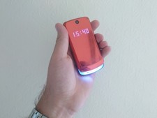 Rare Motorola GLEAM - Red (Unlocked) Mobile Phone flip classic retro girls 