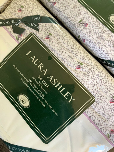 New vintage laura ashley - vintage,