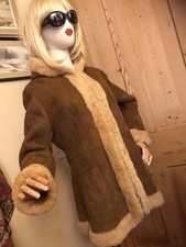 VINTAGE REAL SHEEPSKIN SHEARLING COAT FUR TRIM HOOD JACKET TAN CREAM BOHO RETRO