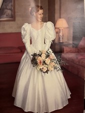 Laura Ashley Vintage Ivory Silk Embroidered Wedding dress, Size 10 (modern 6/8)