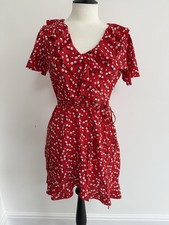 Boohoo Women's Red Floral Wrap