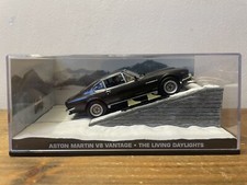 ASTON MARTIN V8 VANTAGE #14