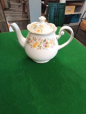 COLCLOUGH HEDGEROW  BONE CHINA