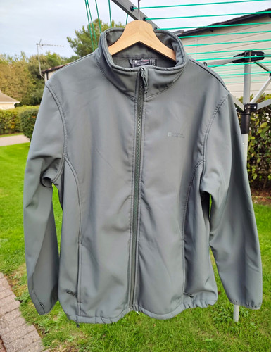 Mountain warehouse extreme - warehouse,