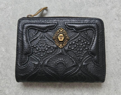 Anna sui nova - sui,