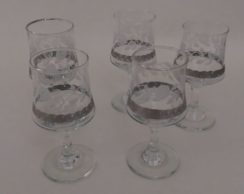 Vintage etched glass - 5,