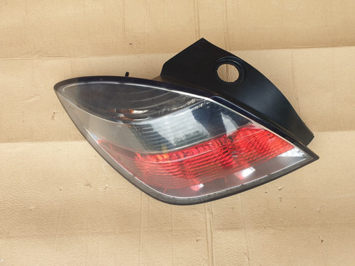 Vauxhall astra door mk5 - door.,