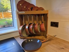 Le Creuset Cast Iron Pans/Frying Pan Vintage Volcanic Oranage With Stand