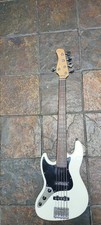 Sire Marcus Miller V3 Left Handed 5-String Bass with gigbag