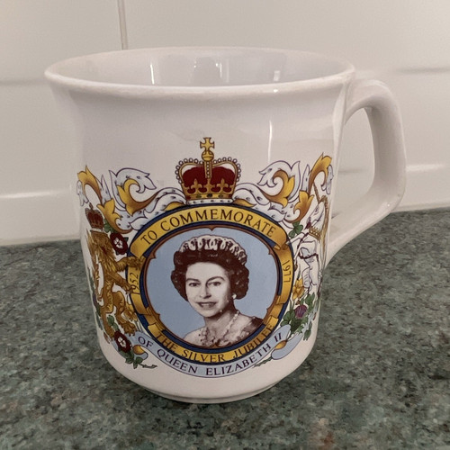 Queen elizabeth silver - queen,