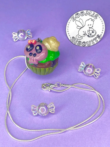 Y2k emo scene skull cupcake - y2k,