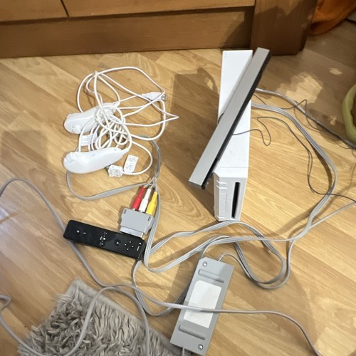 Nintendo wii white - nintendo,