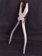 Vintage 8” ELLIOTT LUCAS