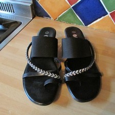 Pavers black with diamante