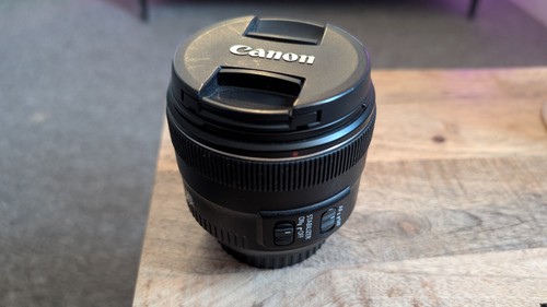Canon 35mm is usm lens - usm,