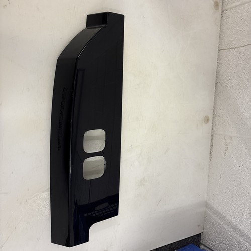 Land rover defender l663 - land, tail