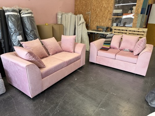 Seater pink plush velvet - 3+,