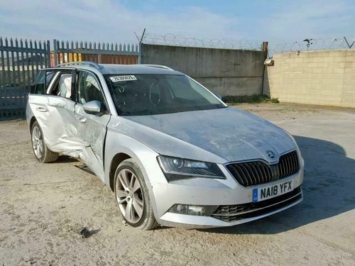 Skoda superb breaking - superb, 3v