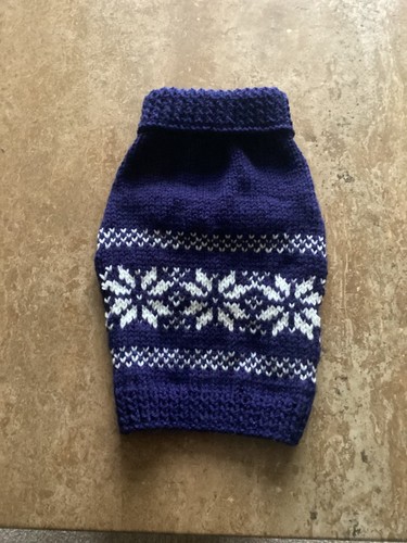 Hand knitted new - hand,