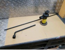 Nissan Terrano jack & handle 1996 1997 1998 1999 2000 2001 2002 2003 2004 2005 