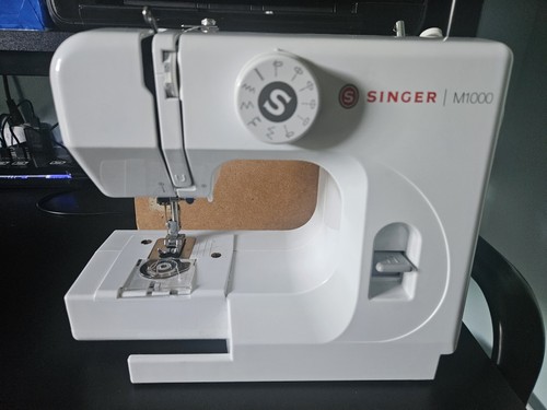 Singer m1000 sewing machine - singer,