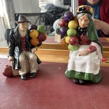The Leanardo Collection Balloon Man And A Balloon Lady Figurines