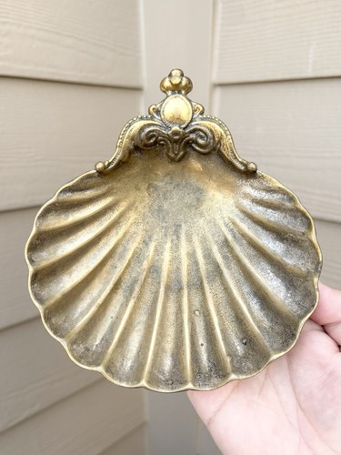 Vintage brass ornate scollop - brass,