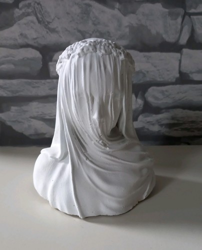 White veiled maiden cement - veiled,