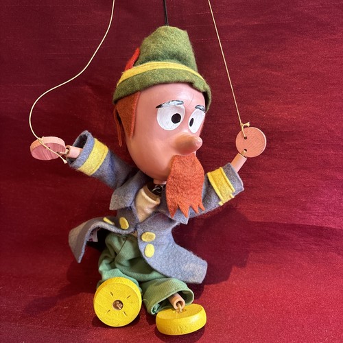 Pelham puppet rusty - puppet, –
